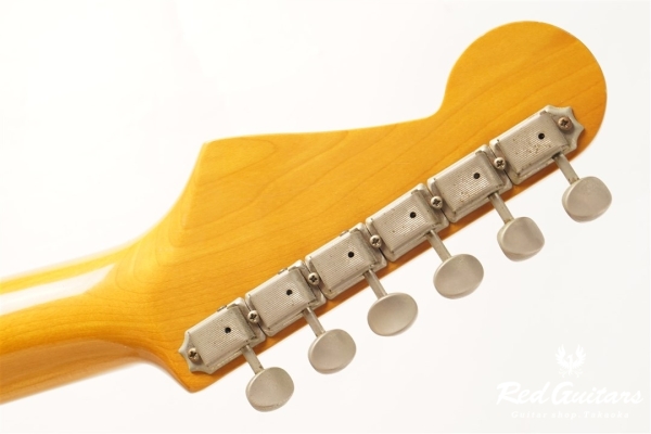 ST57-650 - 2 Tone Sunburst